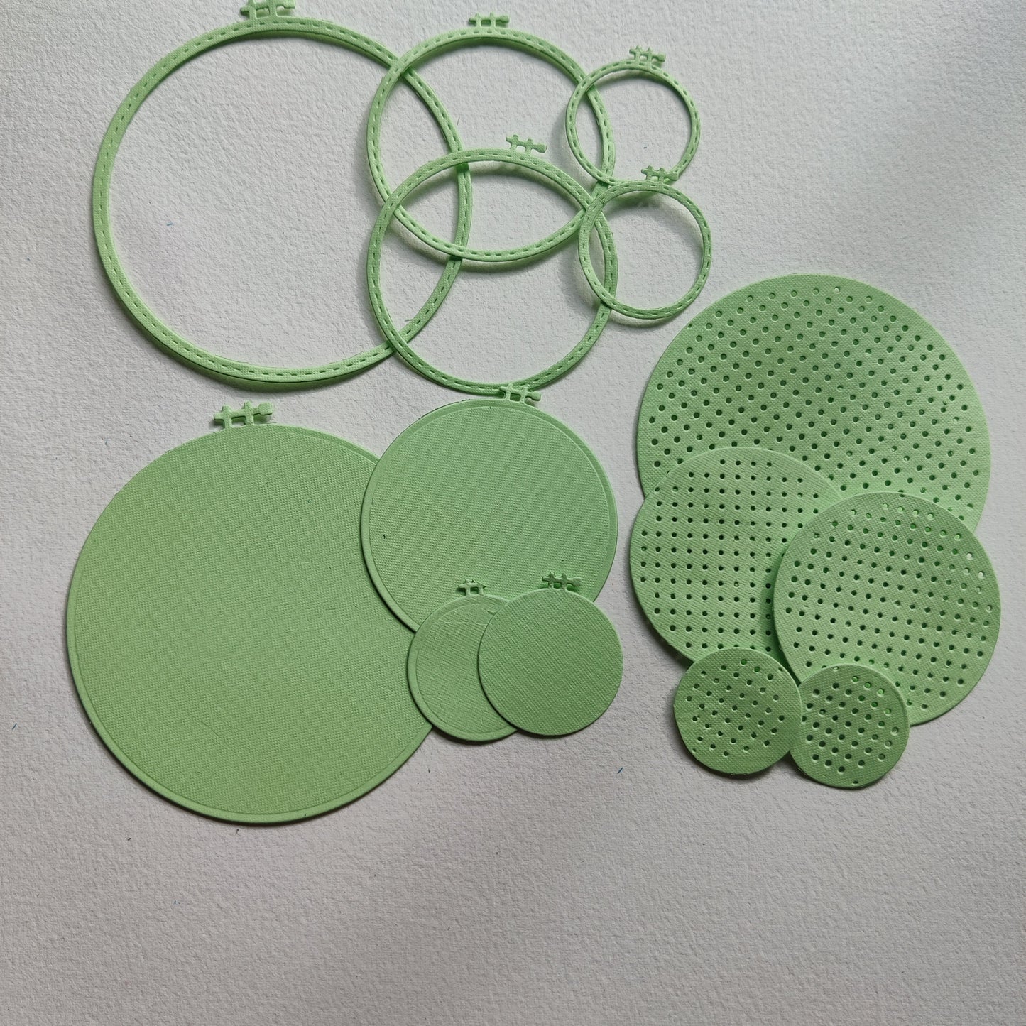 1 Pack, DIE cuts frames paper Precuts Pressed Flower Material Paper scrapbooking , Suitable For DIY Decoration Of Journals, Journaling.